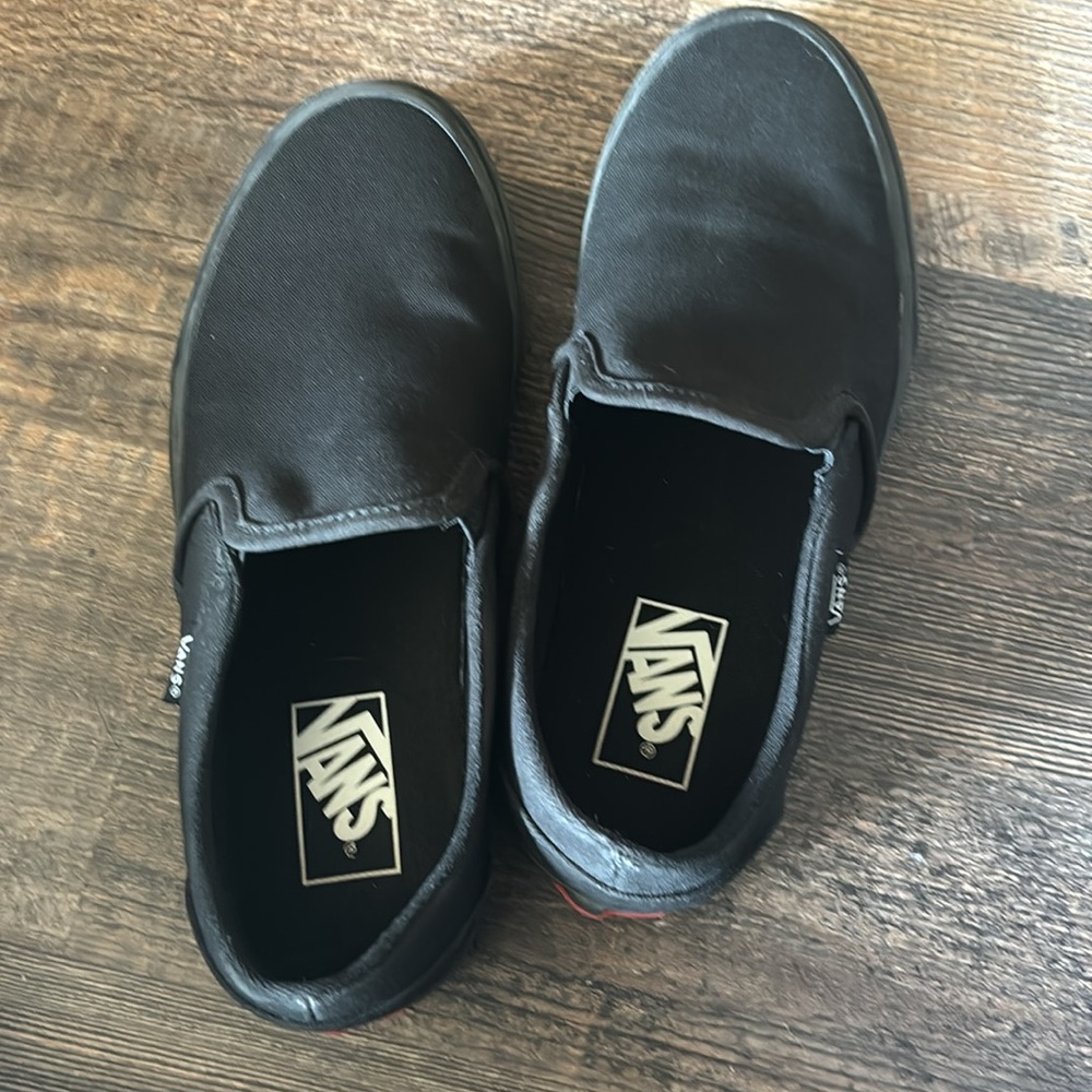 Vans Slip-On Women's Athletic Shoes in Black